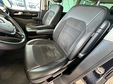 Volkswagen Multivan, 2018г., полный привод, робот