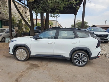Geely Atlas, 2026г, передний привод, робот