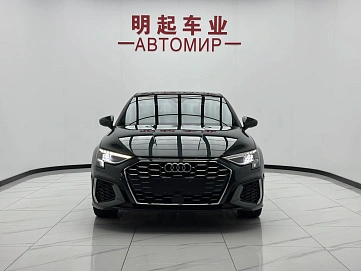 Audi A3, 2023г, передний привод, робот