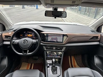 Volkswagen Tharu, 2022г., передний привод, робот