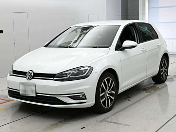 Volkswagen Golf, 2018г, передний привод, робот
