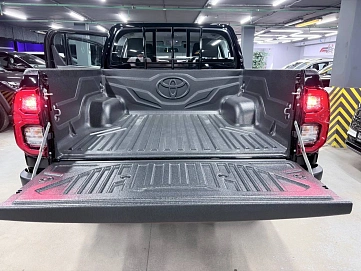 Toyota Hilux, 2025г., полный привод, автомат
