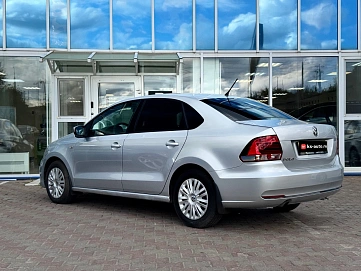 Volkswagen Polo, 2016г., передний привод, автомат