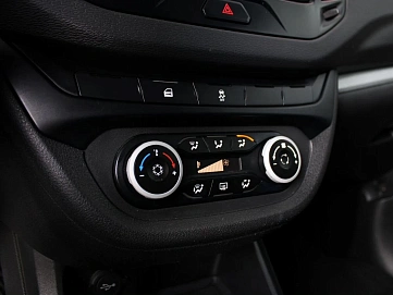 Lada (ВАЗ) Vesta, 2017г, передний привод, механика