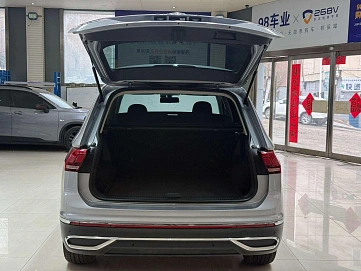 Volkswagen Tiguan, 2022г., передний привод, робот