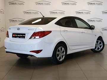 Hyundai Solaris, 2015г., передний привод, автомат