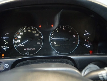 Toyota Land Cruiser, 2006г., полный привод, механика