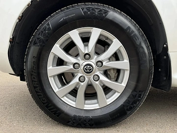 Toyota Land Cruiser, 2016г., полный привод, автомат