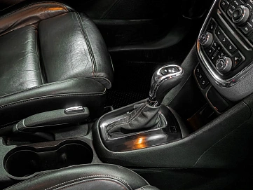Opel Mokka, 2012г., полный привод, автомат