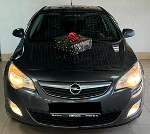 Opel Astra, 2012г., передний привод, автомат