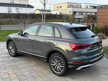 Audi Q3, 2023г., передний привод, робот