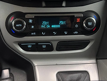 Ford Focus, 2012г., передний привод, робот