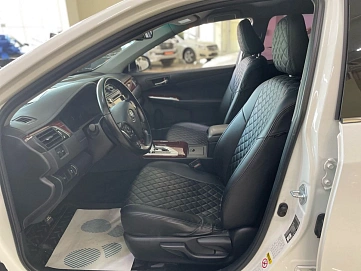 Toyota Camry, 2014г., передний привод, автомат