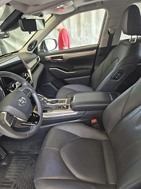 Toyota Highlander, 2025г, полный привод, автомат