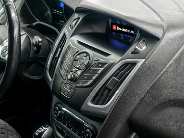 Ford Focus, 2012г., передний привод, механика