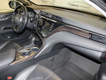 Toyota Camry, 2018г., передний привод, автомат