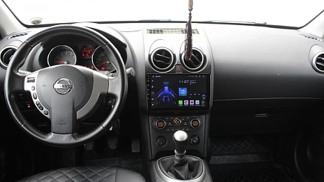Nissan Qashqai, 2008г., передний привод, механика