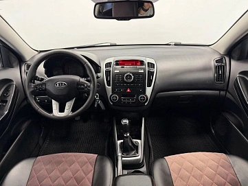 Kia Ceed, 2011г., передний привод, механика