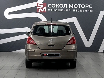 Nissan Tiida, 2008г., передний привод, механика
