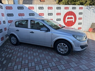 Opel Astra, 2006г., передний привод, механика