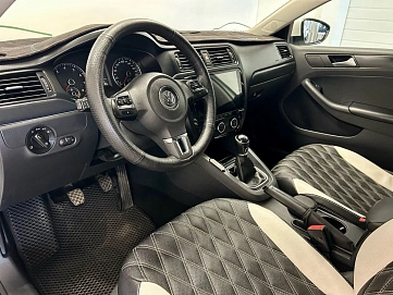 Volkswagen Jetta, 2014г., передний привод, механика