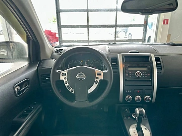 Nissan X-Trail, 2011г., полный привод, вариатор