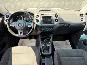 Volkswagen Tiguan, 2016г., передний привод, механика