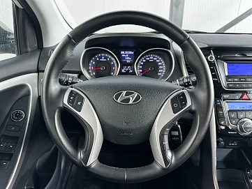 Hyundai i30, 2013г., передний привод, автомат