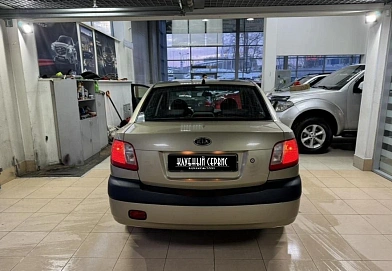 Kia Rio, 2007г., передний привод, механика