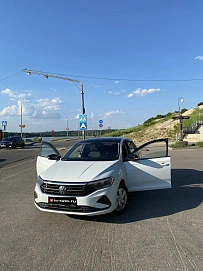 Volkswagen Polo, 2021г, передний привод, механика