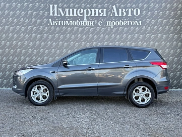 Ford Kuga, 2015г., передний привод, автомат
