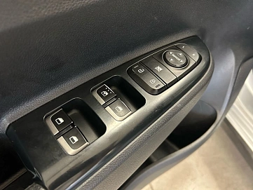 Kia Rio, 2018г., передний привод, механика