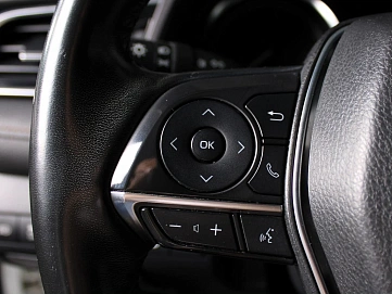 Toyota Camry, 2019г., передний привод, автомат