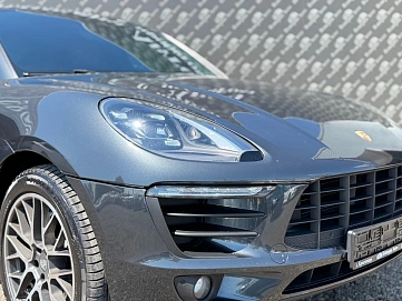 Porsche Macan, 2017г., полный привод, робот