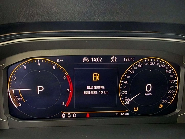 Volkswagen T-Roc, 2021г., полный привод, робот