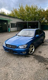Lexus IS, 1999г, задний привод, автомат