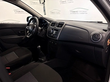 Renault Sandero, 2019г., передний привод, механика