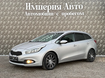 Kia Ceed, 2013г., передний привод, автомат
