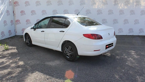 Peugeot 408, 2013г., передний привод, механика