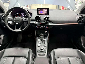 Audi Q2, 2023г., передний привод, робот