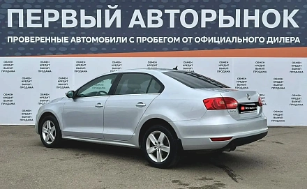 Volkswagen Jetta, 2012г., передний привод, автомат