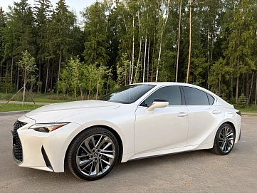 Lexus IS, 2020г., задний привод, автомат