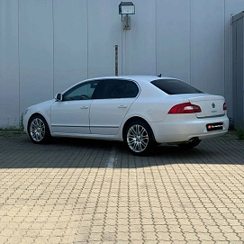 Skoda Superb, 2010г., передний привод, автомат