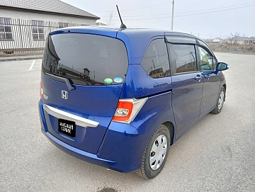 Honda Freed, 2014г., передний привод, вариатор