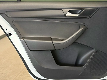 Volkswagen Polo, 2020г., передний привод, механика