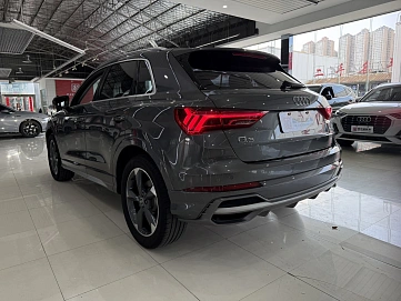 Audi Q3, 2022г., передний привод, робот
