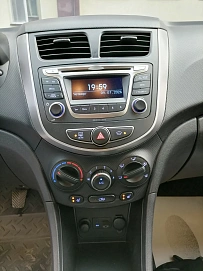Hyundai Solaris, 2015г., передний привод, механика