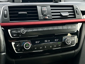 BMW 3 серии, 2018г., задний привод, автомат