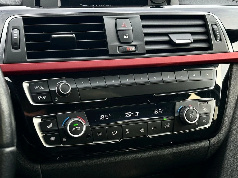 BMW 3 серии, 2018г., задний привод, автомат