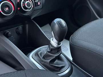Kia Rio, 2013г., передний привод, механика